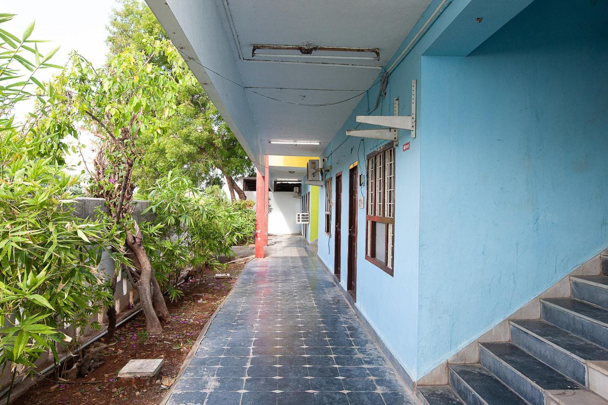 Collection O Ammayi Hotels & Resorts Tiruvannāmalai المظهر الخارجي الصورة