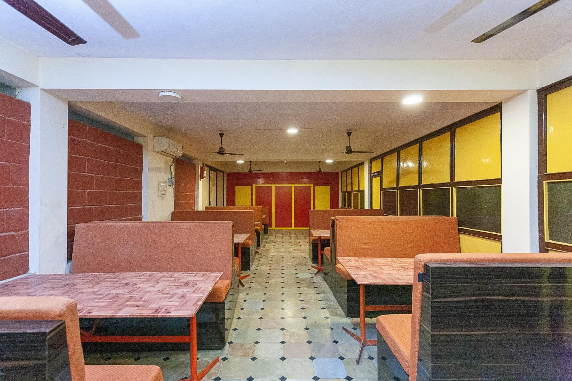 Collection O Ammayi Hotels & Resorts Tiruvannāmalai المظهر الخارجي الصورة