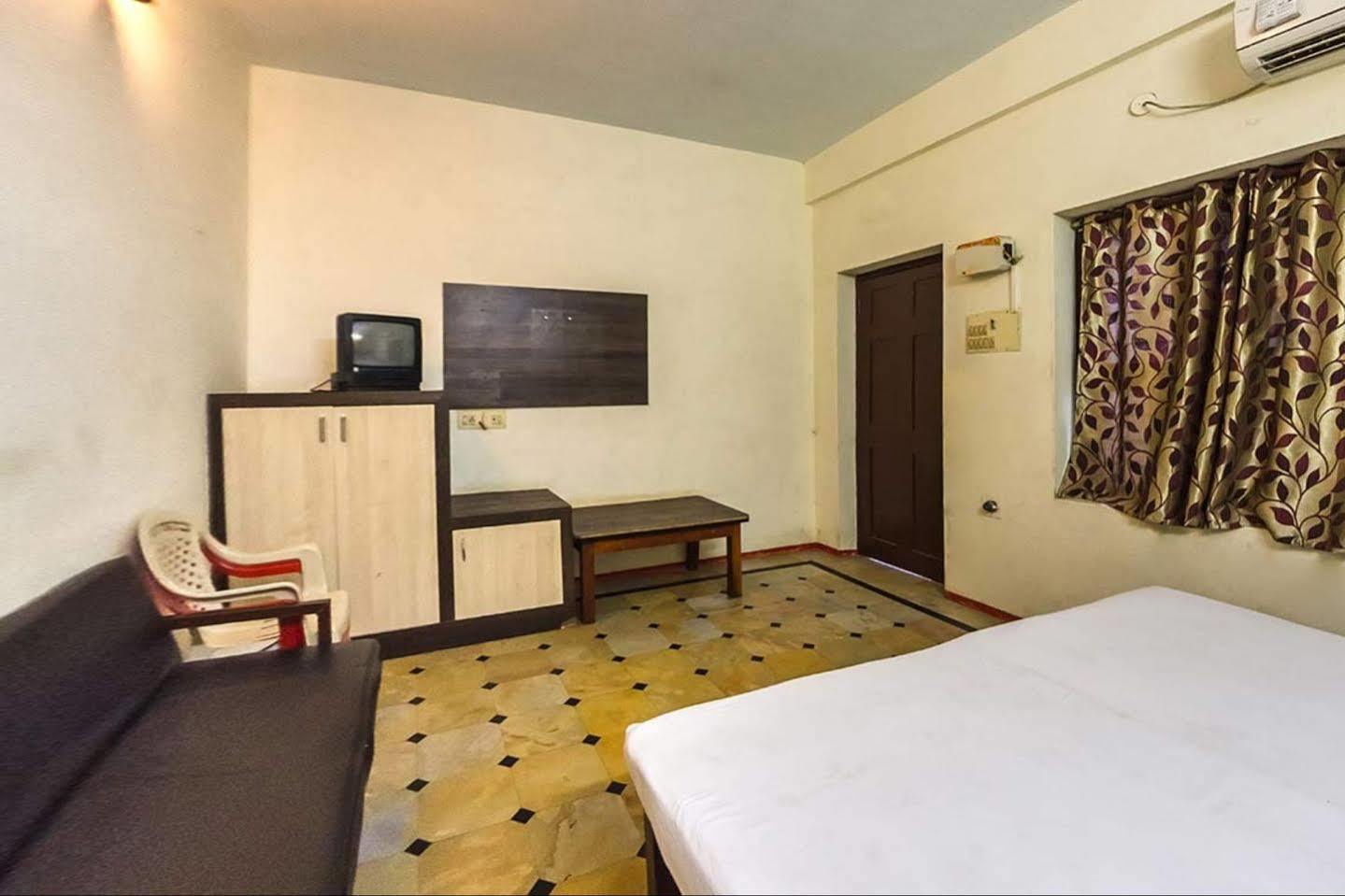 Collection O Ammayi Hotels & Resorts Tiruvannāmalai المظهر الخارجي الصورة